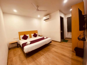 Hotel White Saffron Pitampura Near Kohat Enclave metro station